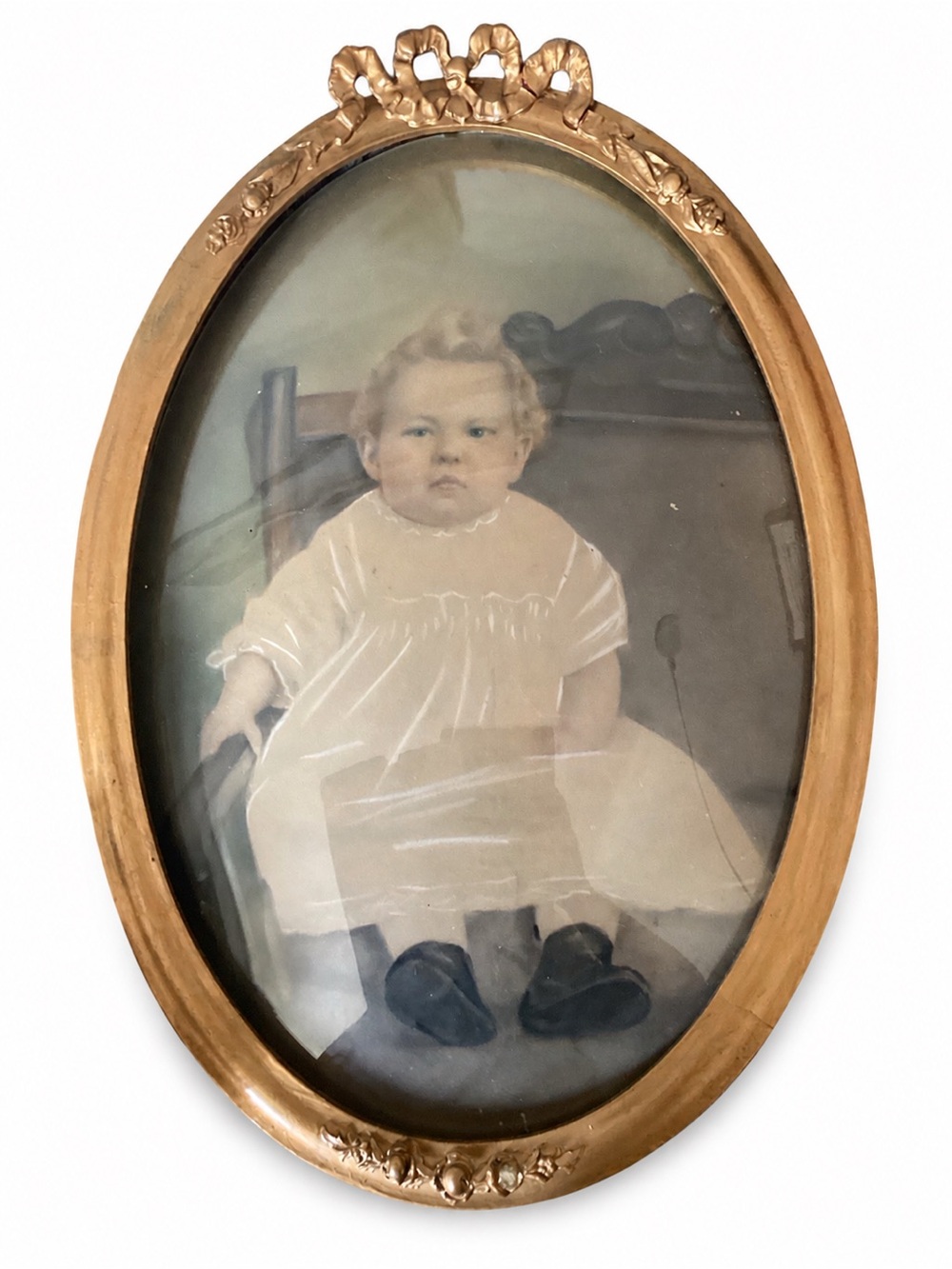 Edwardian (early 1900s)photo of baby in bubble glass frame . Signed